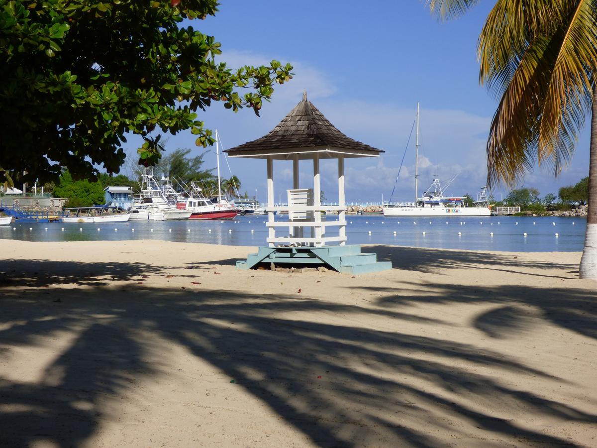 Beach One Bedroom Suite A20 Ocho Rios Exterior foto